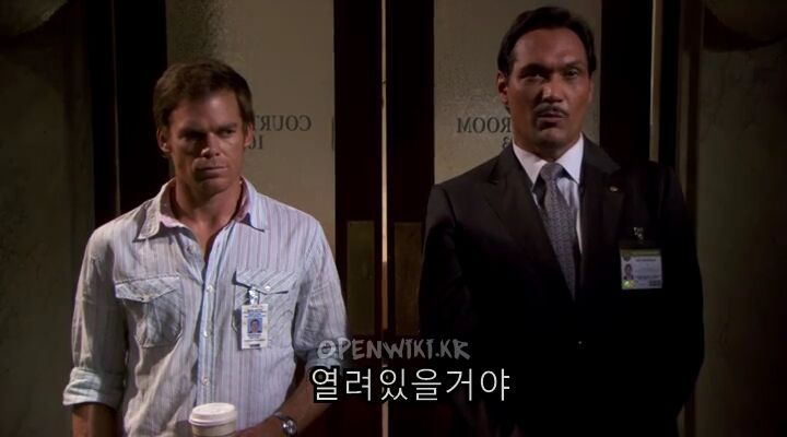 dexter.s03e06친구.jpg