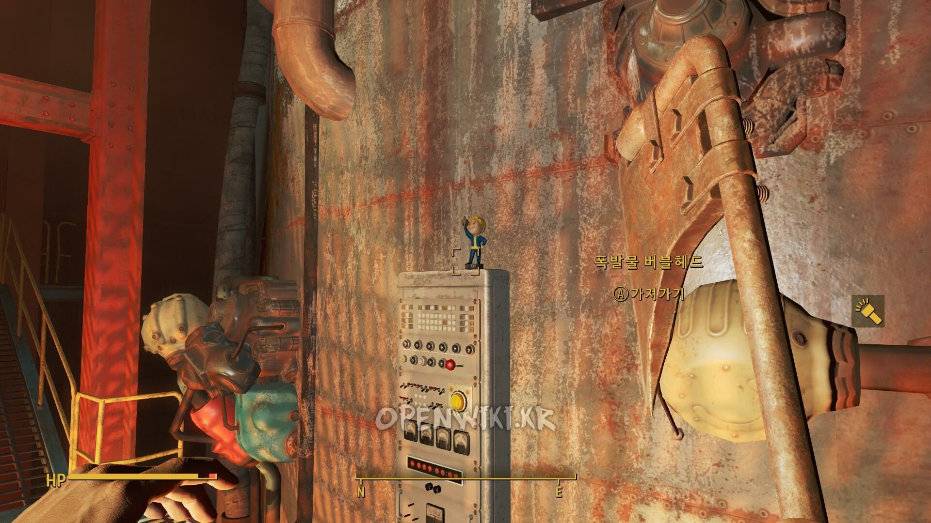 explosives_bobblehead02.jpg