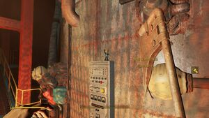 explosives_bobblehead02.jpg
